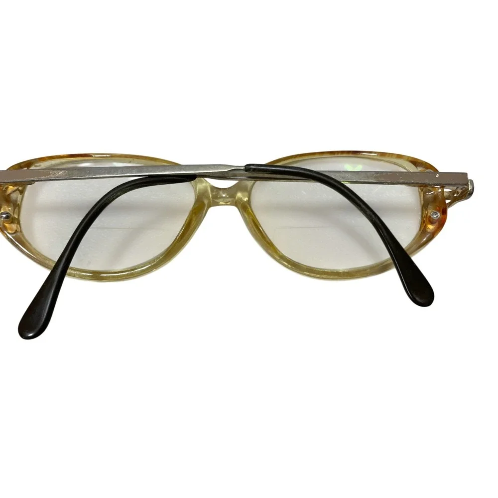 The Unbranded Brand two pairs
